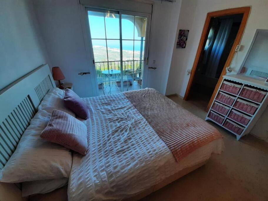 3 Bedroom Home With Amazing Views & Outdoor Spaces マニルバ エクステリア 写真
