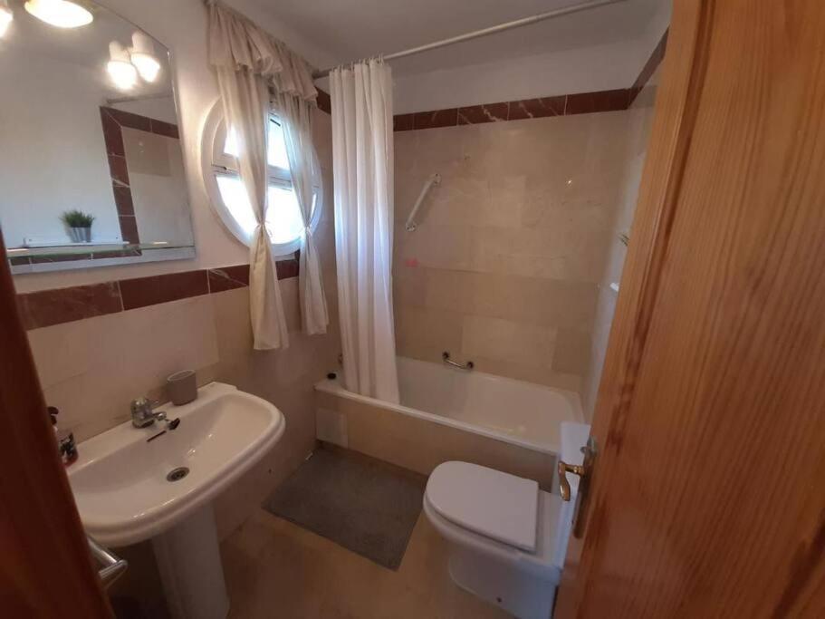 3 Bedroom Home With Amazing Views & Outdoor Spaces マニルバ エクステリア 写真