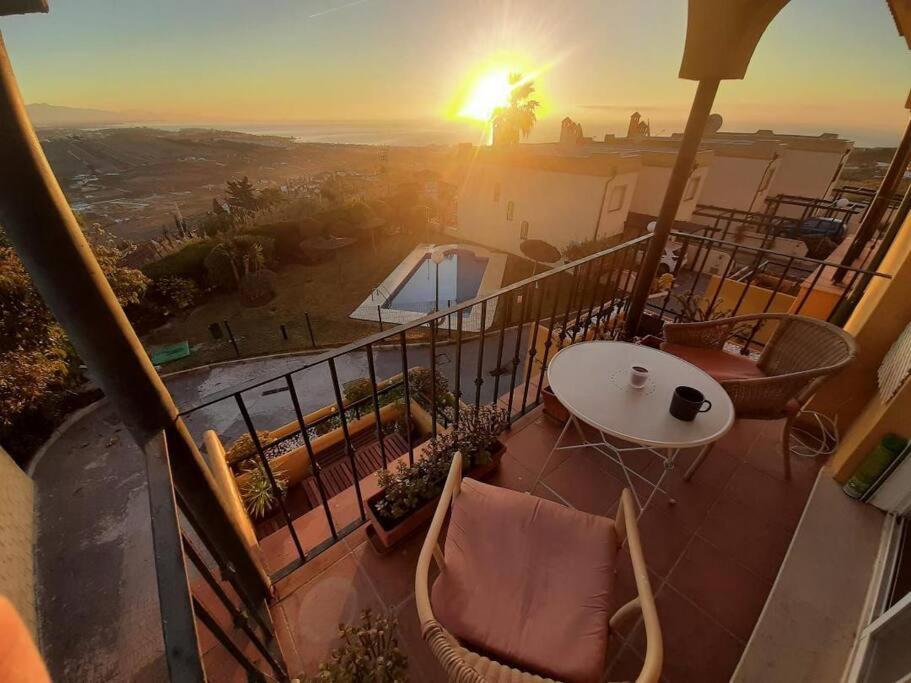3 Bedroom Home With Amazing Views & Outdoor Spaces マニルバ エクステリア 写真