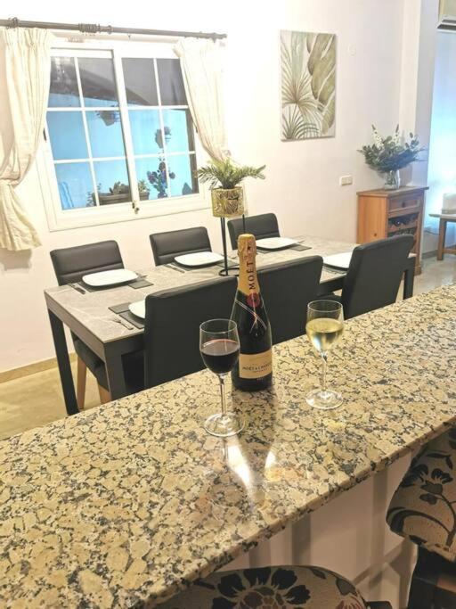 3 Bedroom Home With Amazing Views & Outdoor Spaces マニルバ エクステリア 写真
