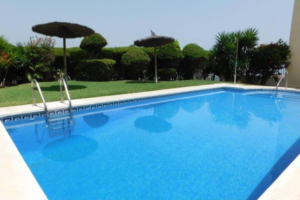 3 Bedroom Home With Amazing Views & Outdoor Spaces マニルバ エクステリア 写真