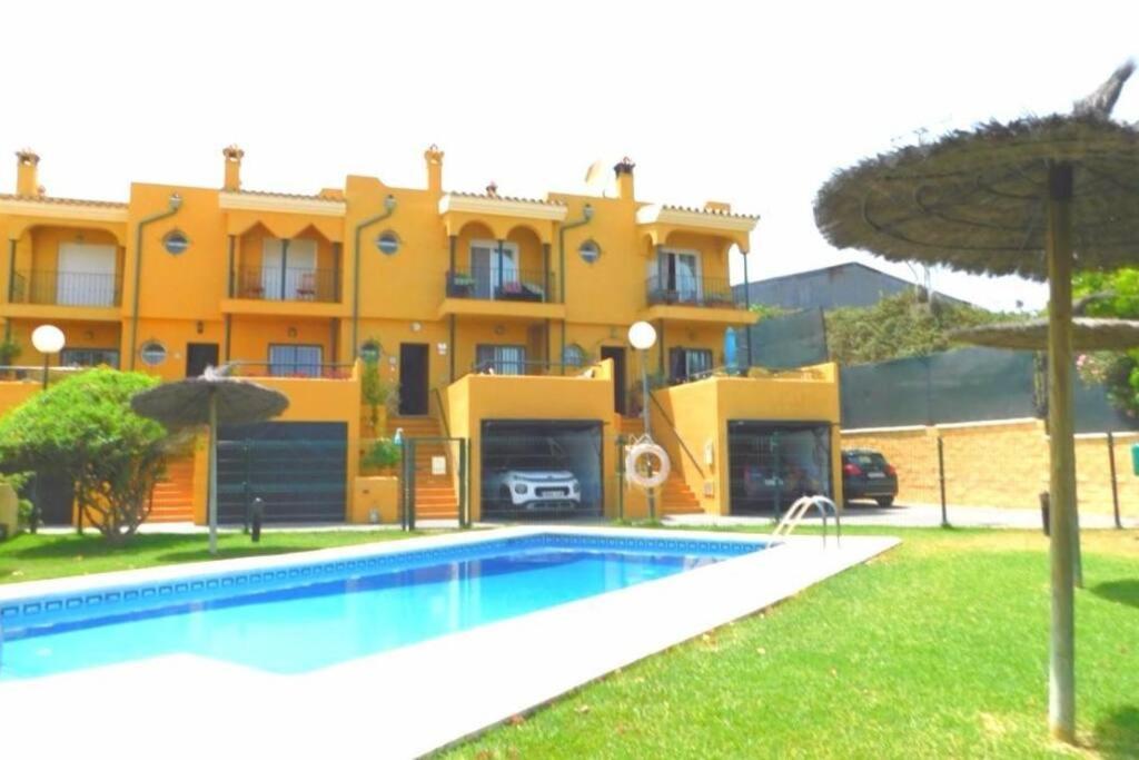 3 Bedroom Home With Amazing Views & Outdoor Spaces マニルバ エクステリア 写真