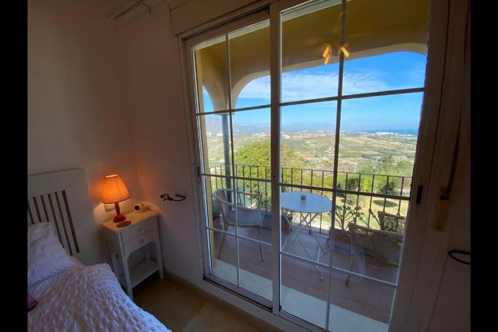 3 Bedroom Home With Amazing Views & Outdoor Spaces マニルバ エクステリア 写真