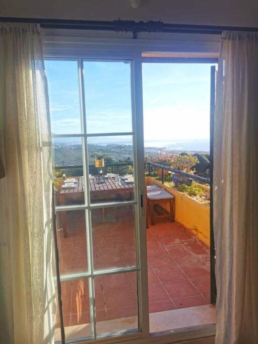 3 Bedroom Home With Amazing Views & Outdoor Spaces マニルバ エクステリア 写真